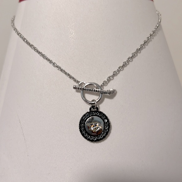 Jewelry - Nashville Predators GO SMASHVILLE!